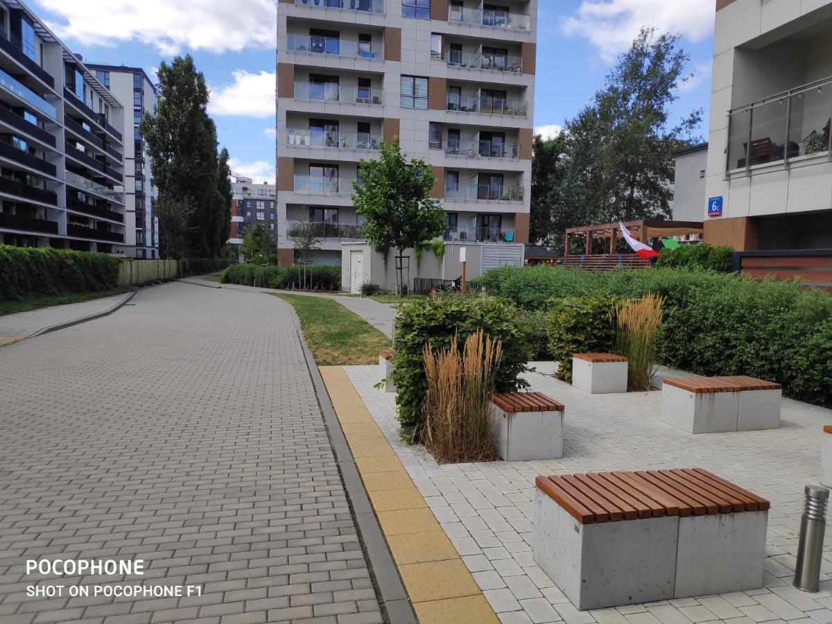 First -- Green Zoliborz Apartment 4 Варшава Экстерьер фото