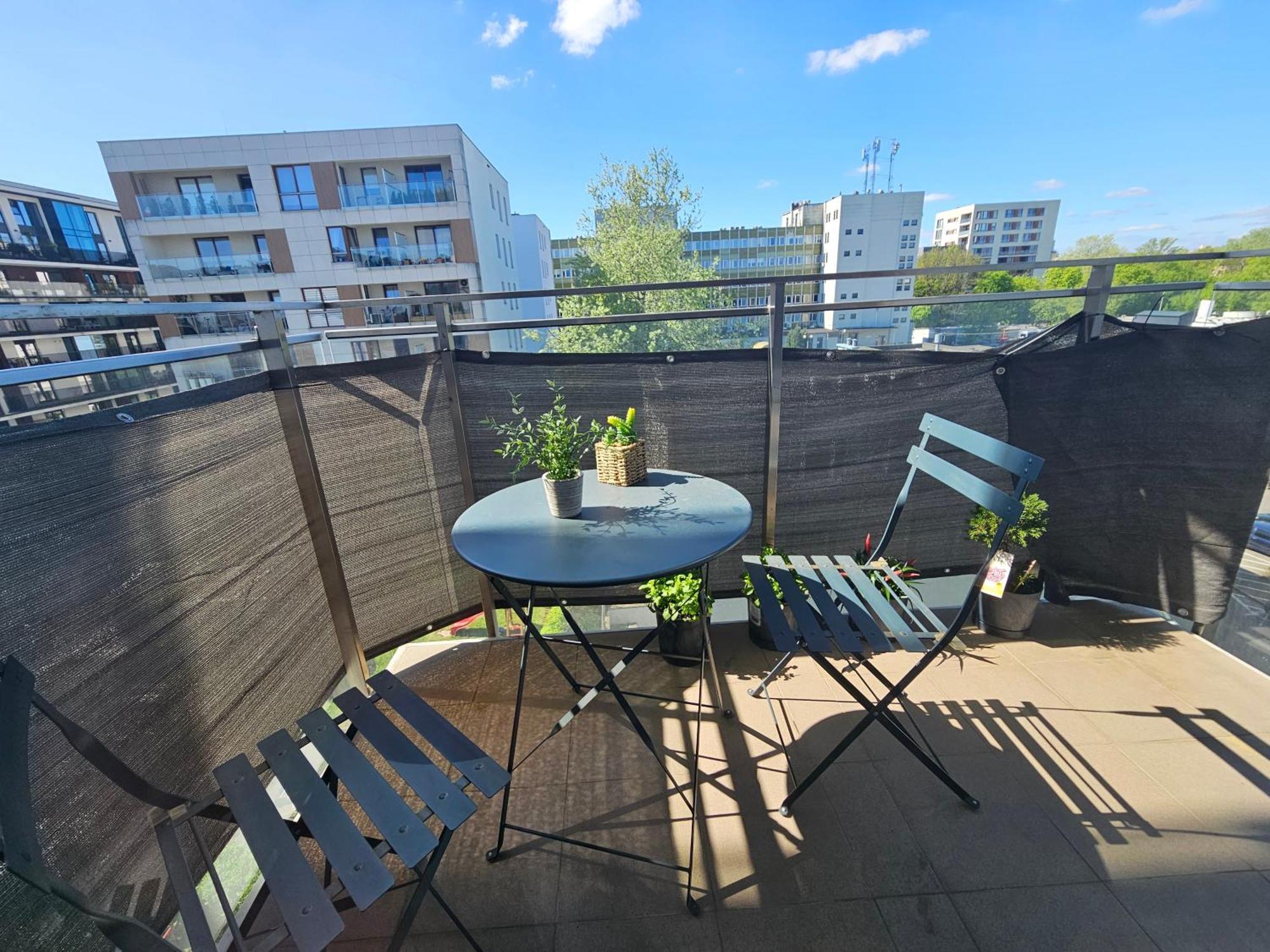 First -- Green Zoliborz Apartment 4 Варшава Экстерьер фото
