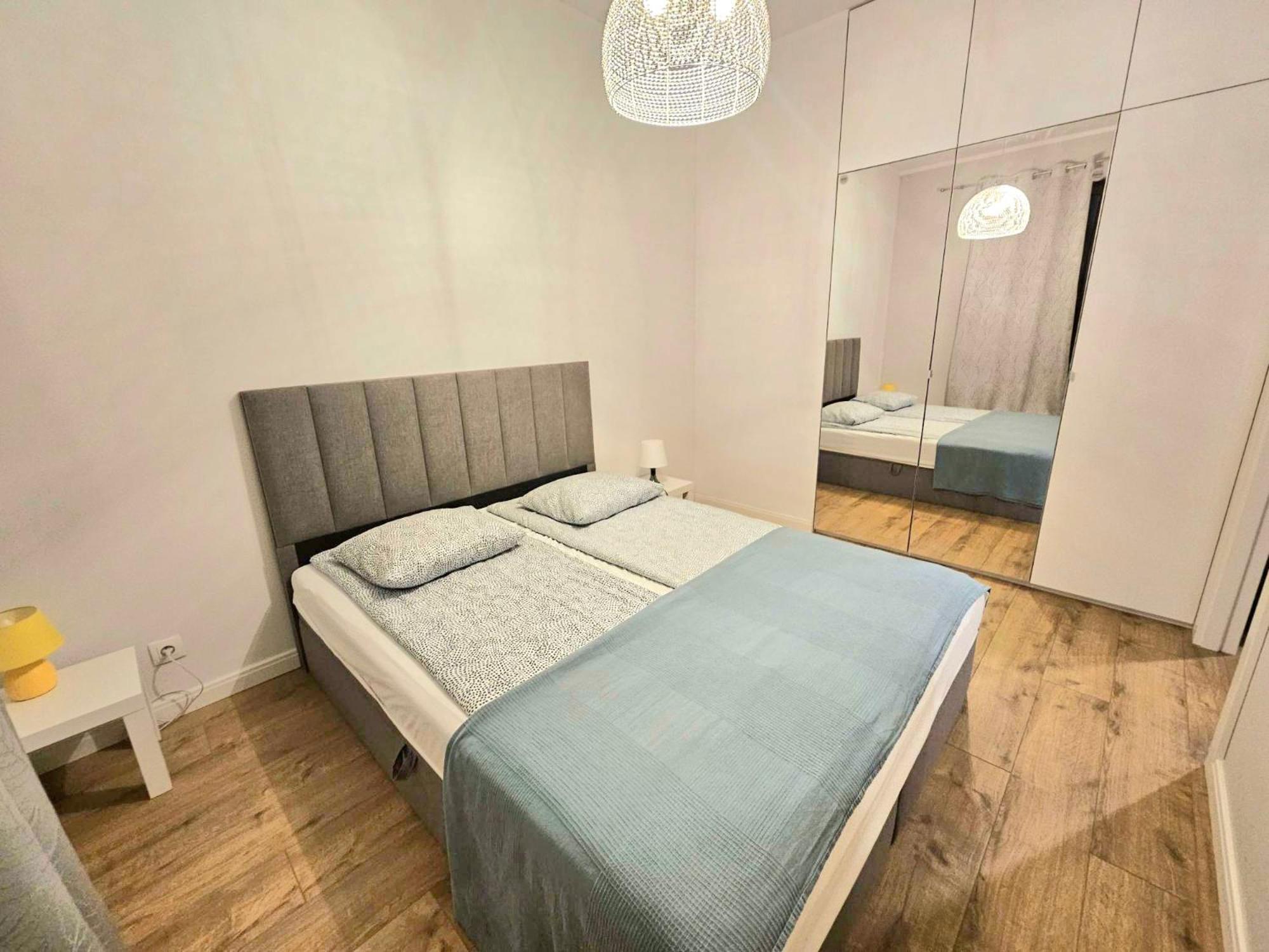 First -- Green Zoliborz Apartment 4 Варшава Экстерьер фото